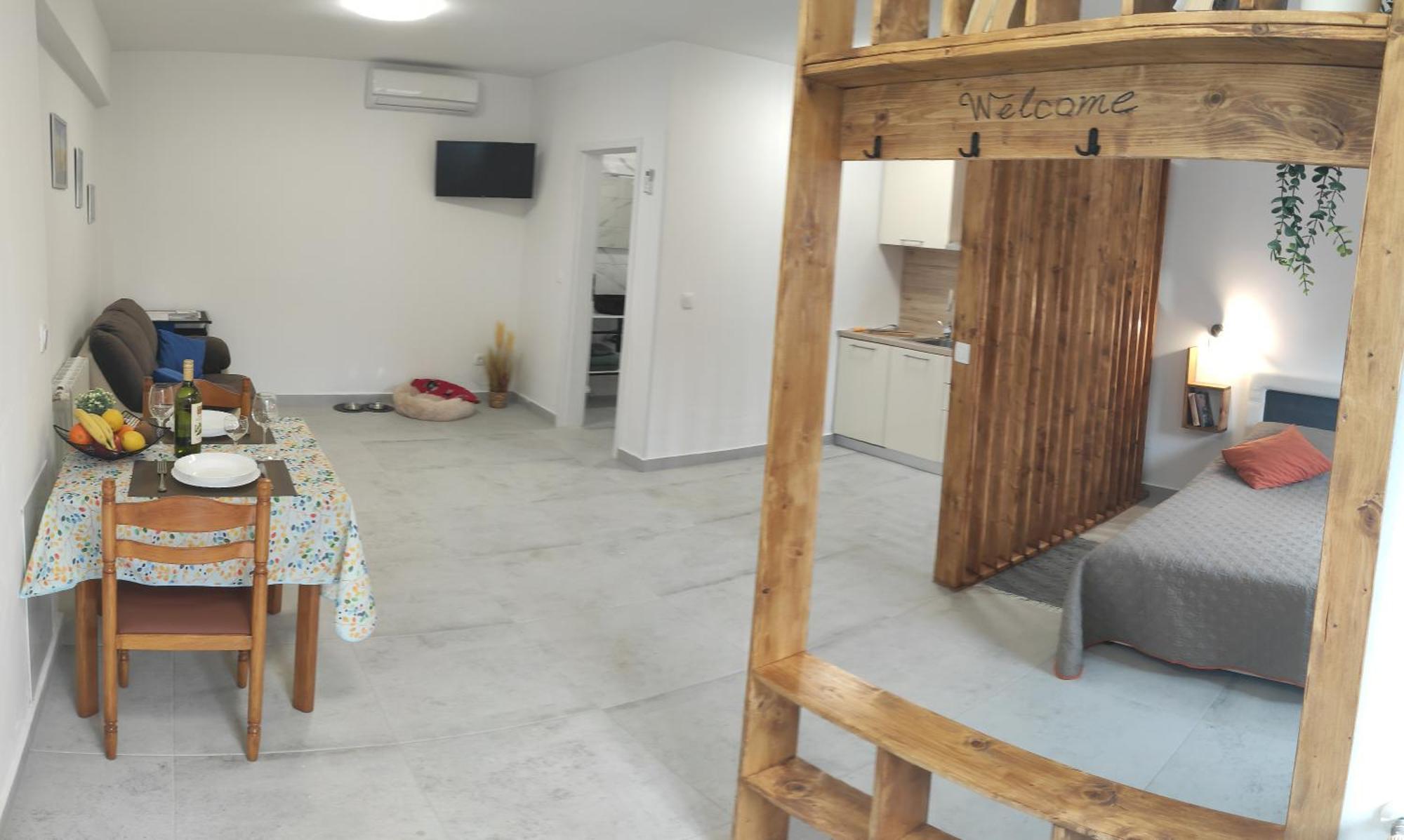 Apartment Nikolena ロヴィンスコ・セロ エクステリア 写真